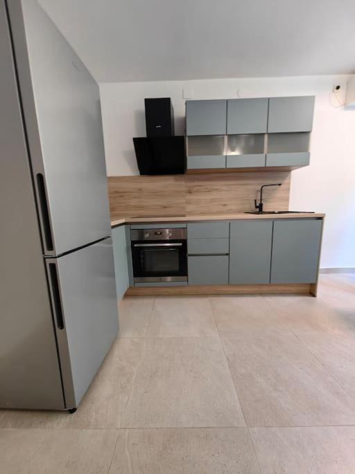 New 1 Bedroom Near Center And Beach سبليت المظهر الخارجي الصورة